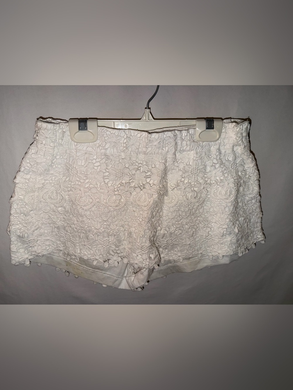 Zara Basic White High-Waist Shorts